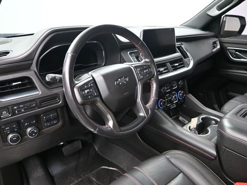 Used 2022 Chevrolet Suburban RST w/ Sport Performance Package AWD/4WD image 14