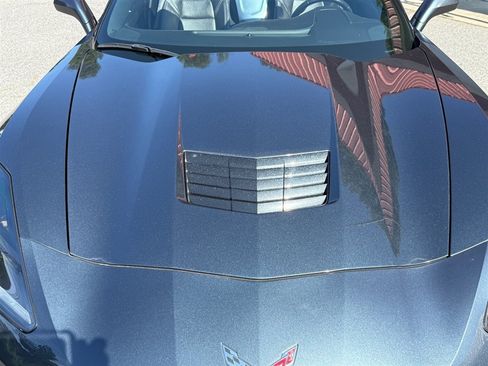 Used 2019 Chevrolet Corvette Stingray Convertible w/ 1LT RWD image 19