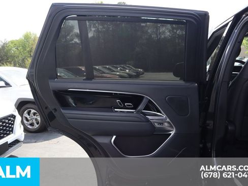 Used 2024 Land Rover Range Rover Long Wheelbase SE image 19