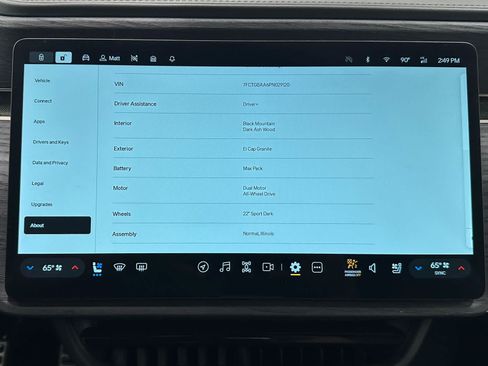 Used 2023 Rivian R1T Adventure AWD/4WD image 34