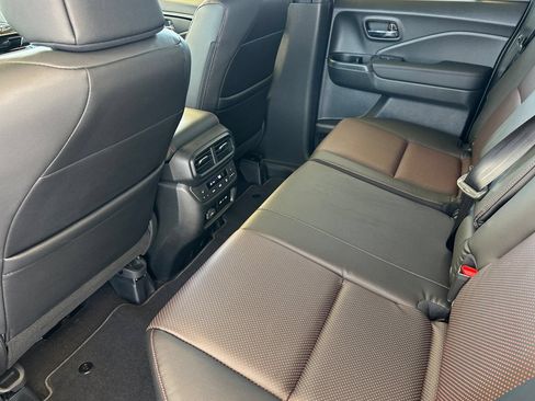 New 2026 Honda Ridgeline Black Edition image 13