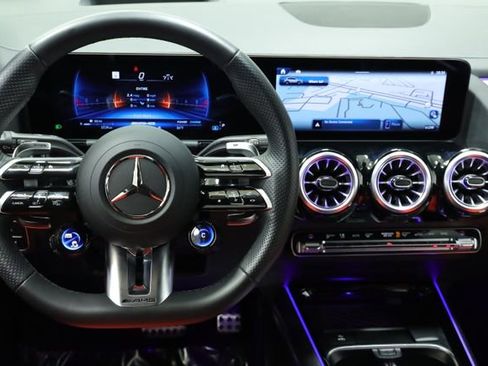 Used 2024 Mercedes-Benz GLA 35 AMG 4MATIC image 12