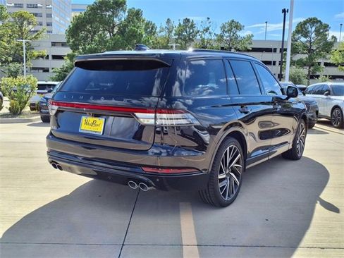 New 2025 Lincoln Aviator Black Label w/ Jet Appearance Package image 2