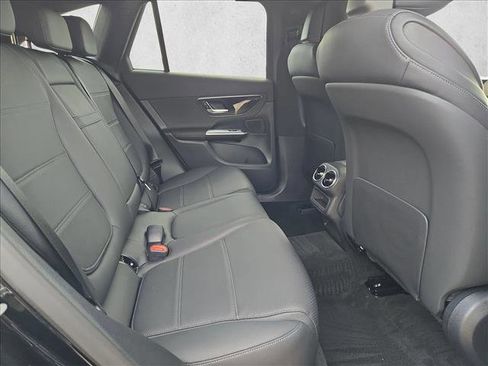 Used 2026 Mercedes-Benz GLC 300 image 19