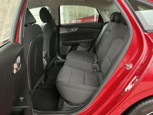 Used 2021 Kia Forte LXS image 18