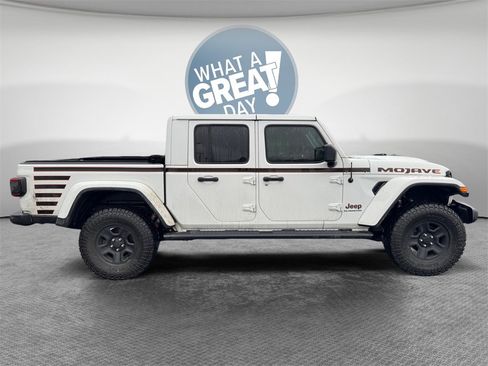 Certified 2022 Jeep Gladiator Mojave w/ LED Lighting Group image 7