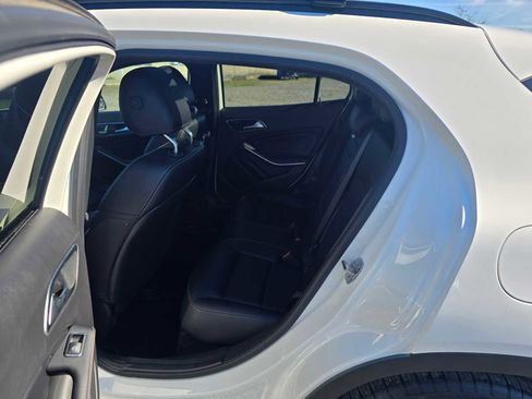 Used 2019 Mercedes-Benz GLA 250 4MATIC image 18