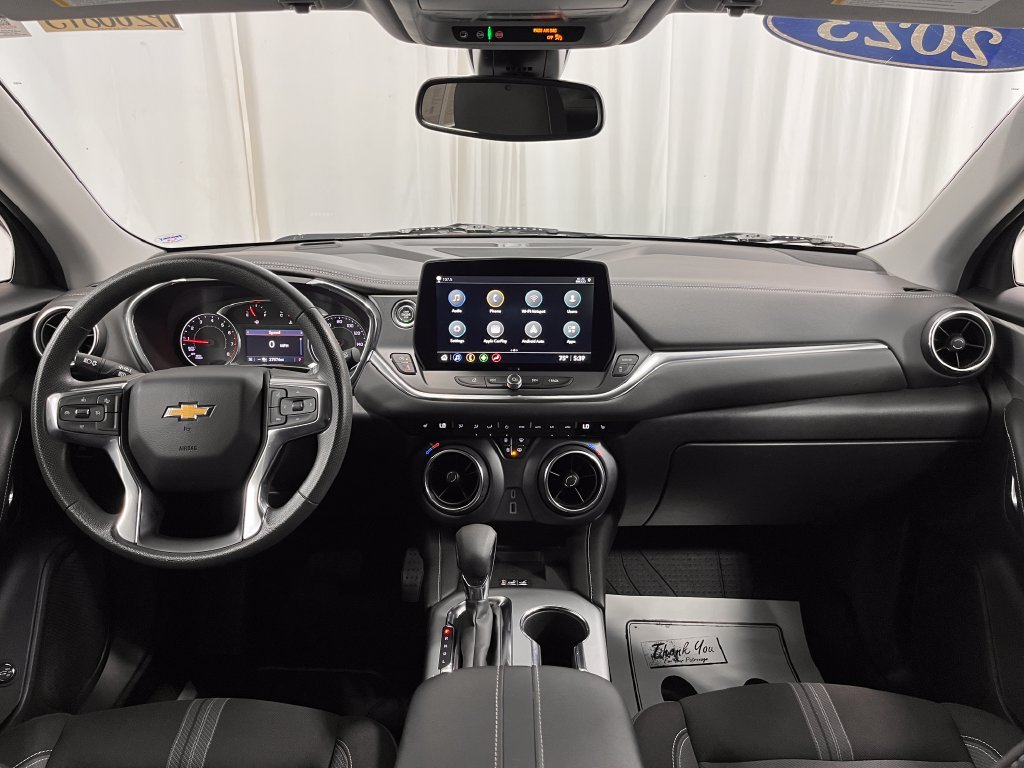Used 2023 Chevrolet Blazer LT w/ Convenience Package AWD/4WD image 2