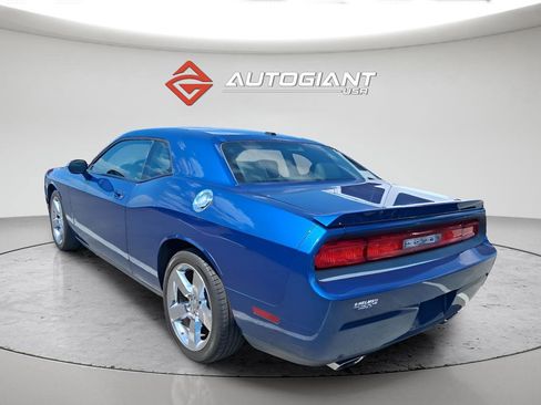 Used 2009 Dodge Challenger R/T RWD image 4