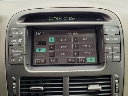 Used 2002 Lexus LS 430 RWD image 16