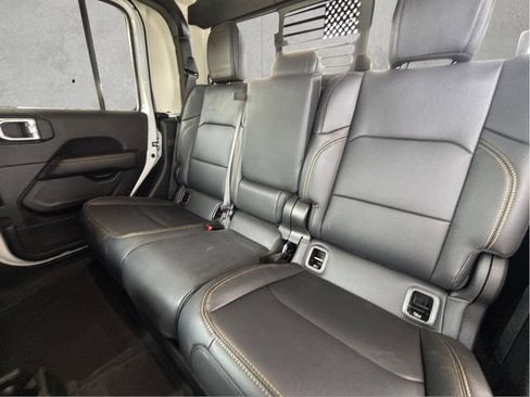 Used 2025 Jeep Gladiator Sport AWD/4WD image 28