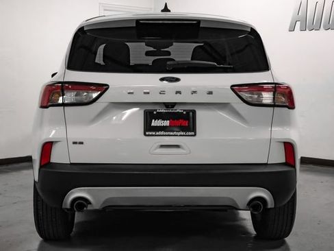 Used 2022 Ford Escape SE FWD image 10