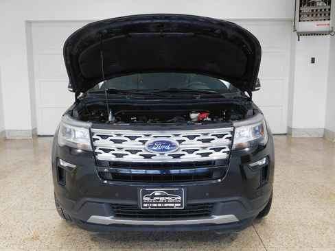 Used 2019 Ford Explorer XLT w/ XLT Desert Copper Package image 13