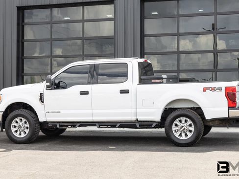 Used 2022 Ford F250 XLT w/ XLT Value Package AWD/4WD image 5