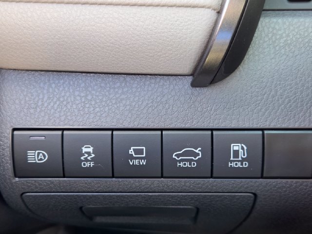 Used 2022 Toyota Camry XLE FWD image 41