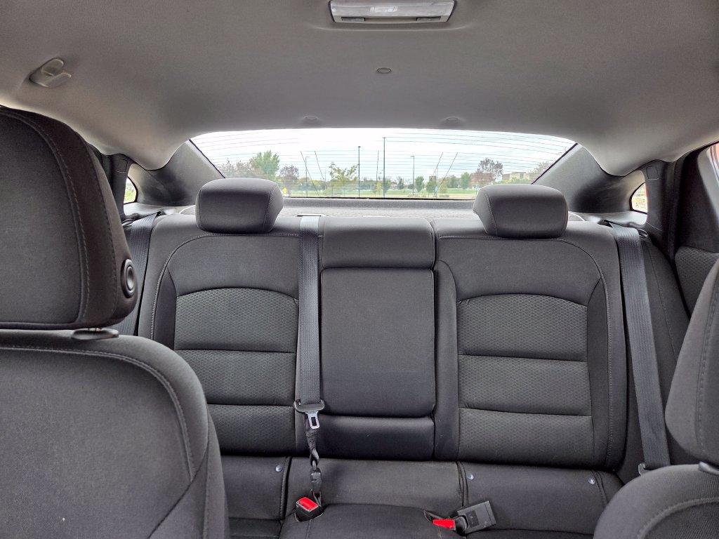 Used 2017 Chevrolet Malibu LT FWD image 26