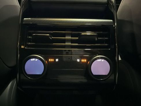 Used 2024 Land Rover Range Rover Sport image 34