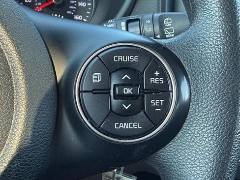 Used 2022 Kia Soul LX FWD image 15