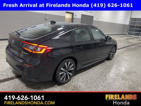 Used 2024 Honda Civic EX-L image 3