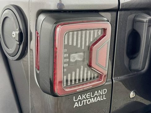 Used 2022 Jeep Wrangler Sport AWD/4WD image 22