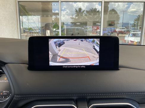 Used 2024 MAZDA CX-5 AWD 2.5 S w/ Preferred Package image 4
