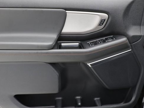 Used 2025 Ford Expedition Active AWD/4WD image 15