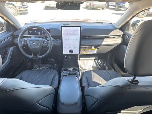 Used 2025 Ford Mustang Mach-E Select w/ Comfort Package Lite image 28