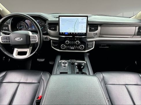Used 2024 Ford Expedition XLT RWD image 15