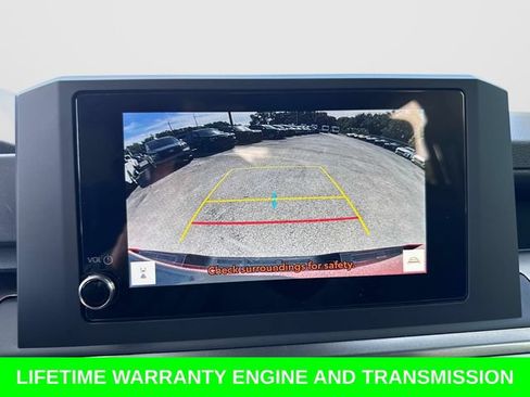 Used 2025 Toyota Tacoma SR5 AWD/4WD image 24