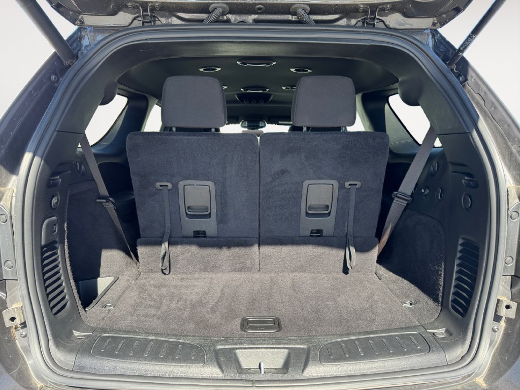 Used 2023 Dodge Durango R/T w/ Blacktop Package AWD/4WD image 5