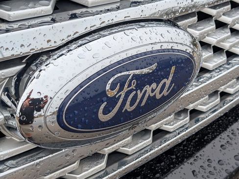 Used 2021 Ford Expedition Platinum image 5