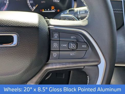 New 2025 Jeep Grand Cherokee Limited w/ Luxury Tech Group II image 20