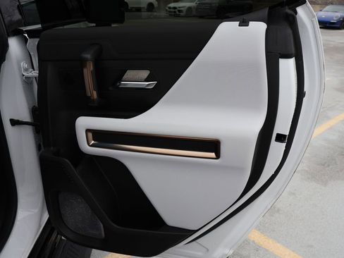 Used 2025 GMC Hummer EV 3X image 17