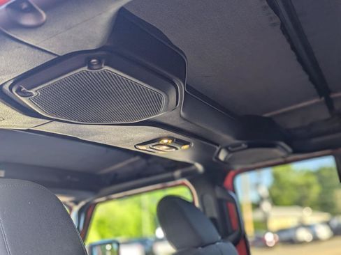 Used 2019 Jeep Wrangler Unlimited Sport S AWD/4WD image 26