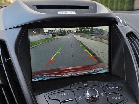 Used 2015 Ford Escape SE w/ Equipment Group 201A AWD/4WD image 13