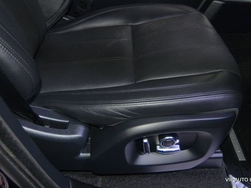 Used 2017 Land Rover Range Rover Long Wheelbase Supercharged image 26