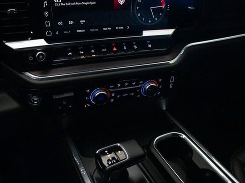 Used 2023 GMC Sierra 1500 SLT w/ SLT Premium Plus Package image 31