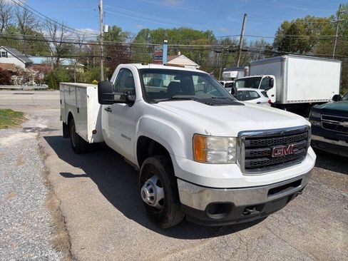 Used 2011 GMC Sierra 3500 W/T w/ Snow Plow Prep Package AWD/4WD image 13