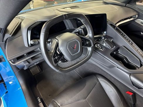 Used 2023 Chevrolet Corvette Stingray Coupe w/ Z51 Performance Package image 32