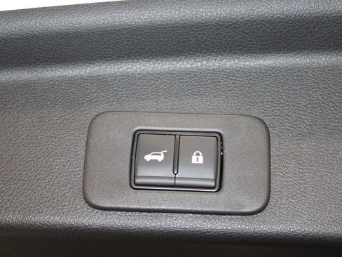 Used 2025 Nissan Murano Platinum w/ Cargo Package AWD/4WD image 35
