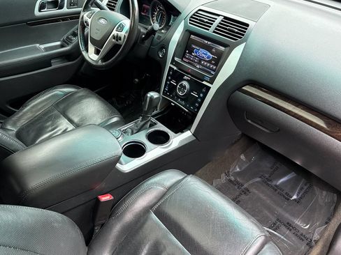 Used 2013 Ford Explorer Limited AWD/4WD image 16