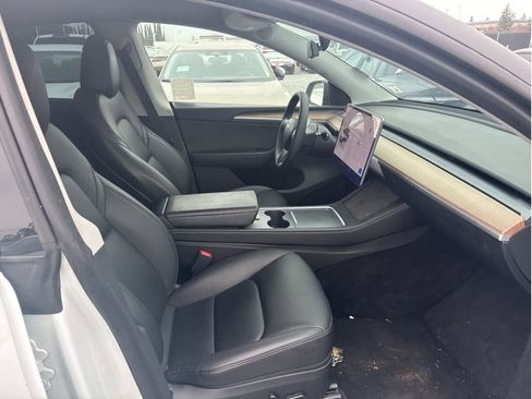 Used 2023 Tesla Model Y Long Range image 14