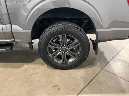 Used 2022 Ford F150 Lariat image 44