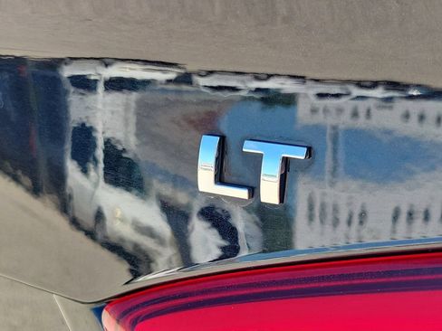 Used 2019 Chevrolet Cruze LT w/ LT Fleet Convenience Package FWD image 6