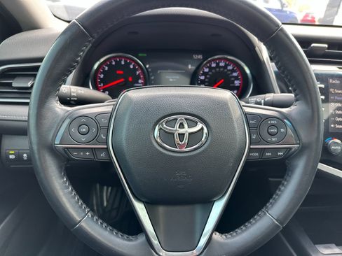 Used 2019 Toyota Camry XSE image 22