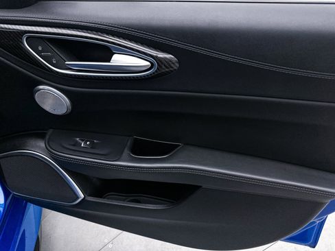 Used 2018 Alfa Romeo Giulia Quadrifoglio w/ Driver Assist Dynamic Package image 33