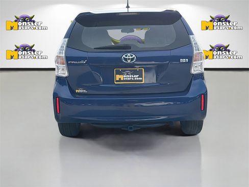Used 2012 Toyota Prius V Two image 6