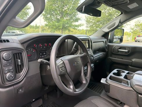 Used 2025 Chevrolet Silverado 2500 Custom w/ Custom Value Package AWD/4WD image 8