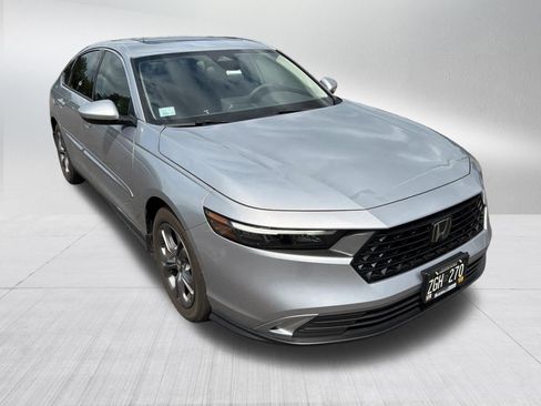 Used 2024 Honda Accord EX image 3
