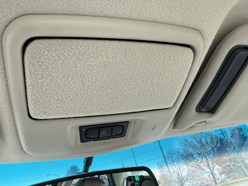 Used 1997 Cadillac Seville SLS w/ Leather/Lumbar Pkg image 35